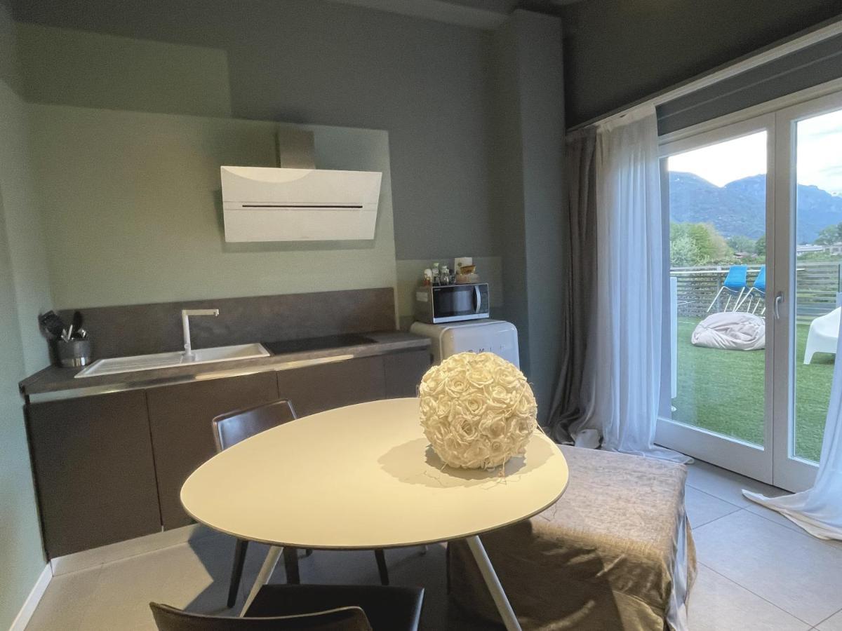 Art B&B Design Costa Volpino Luaran gambar