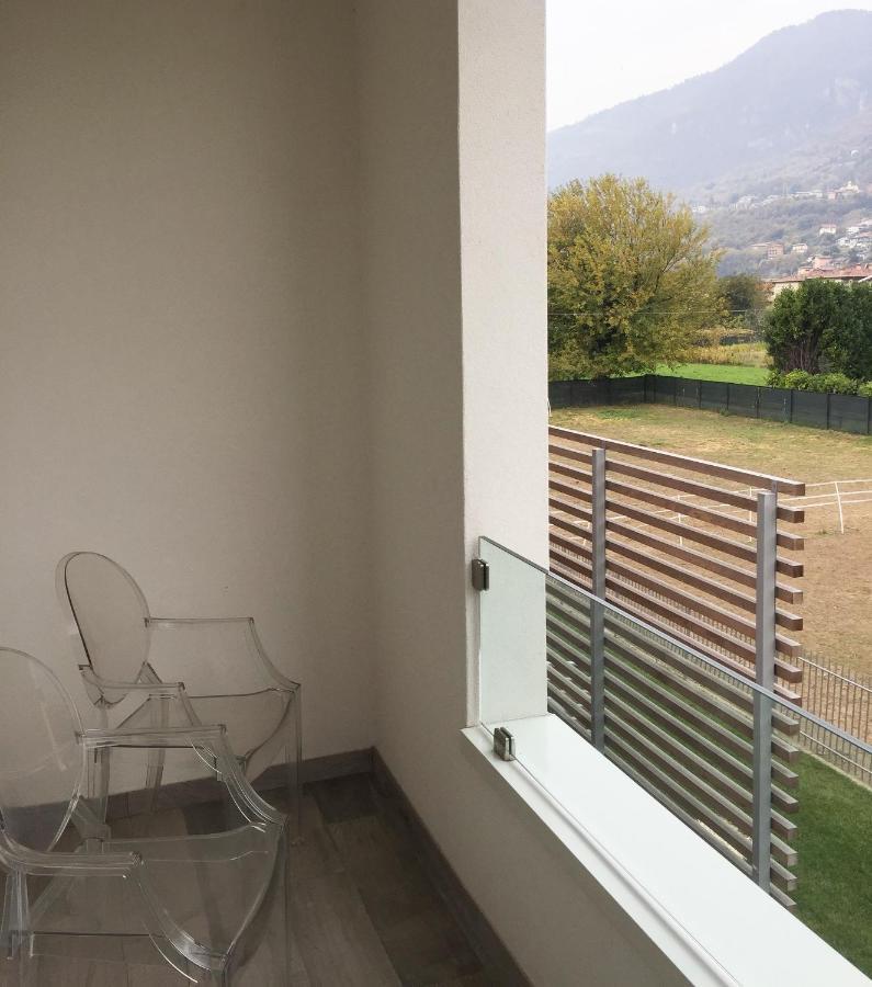 Art B&B Design Costa Volpino Luaran gambar