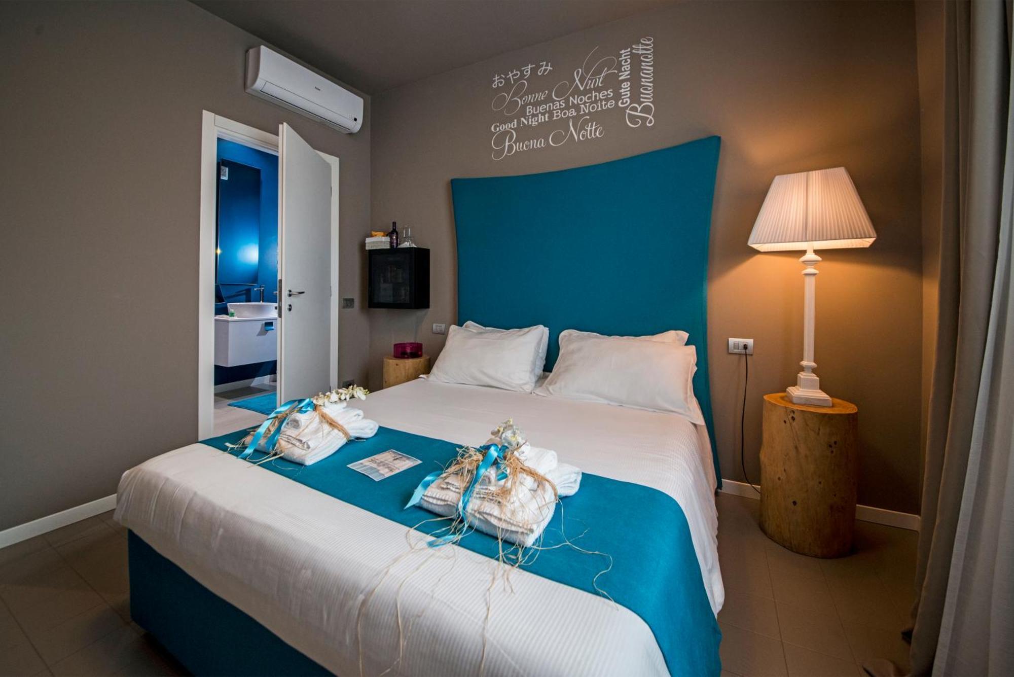Art B&B Design Costa Volpino Luaran gambar