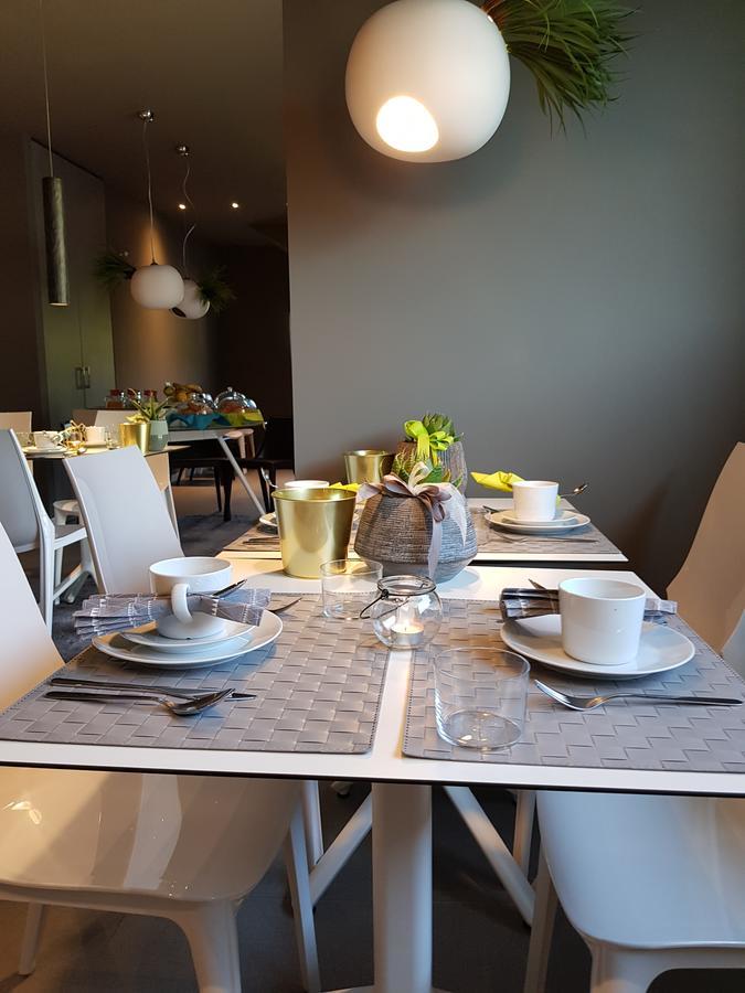 Art B&B Design Costa Volpino Luaran gambar