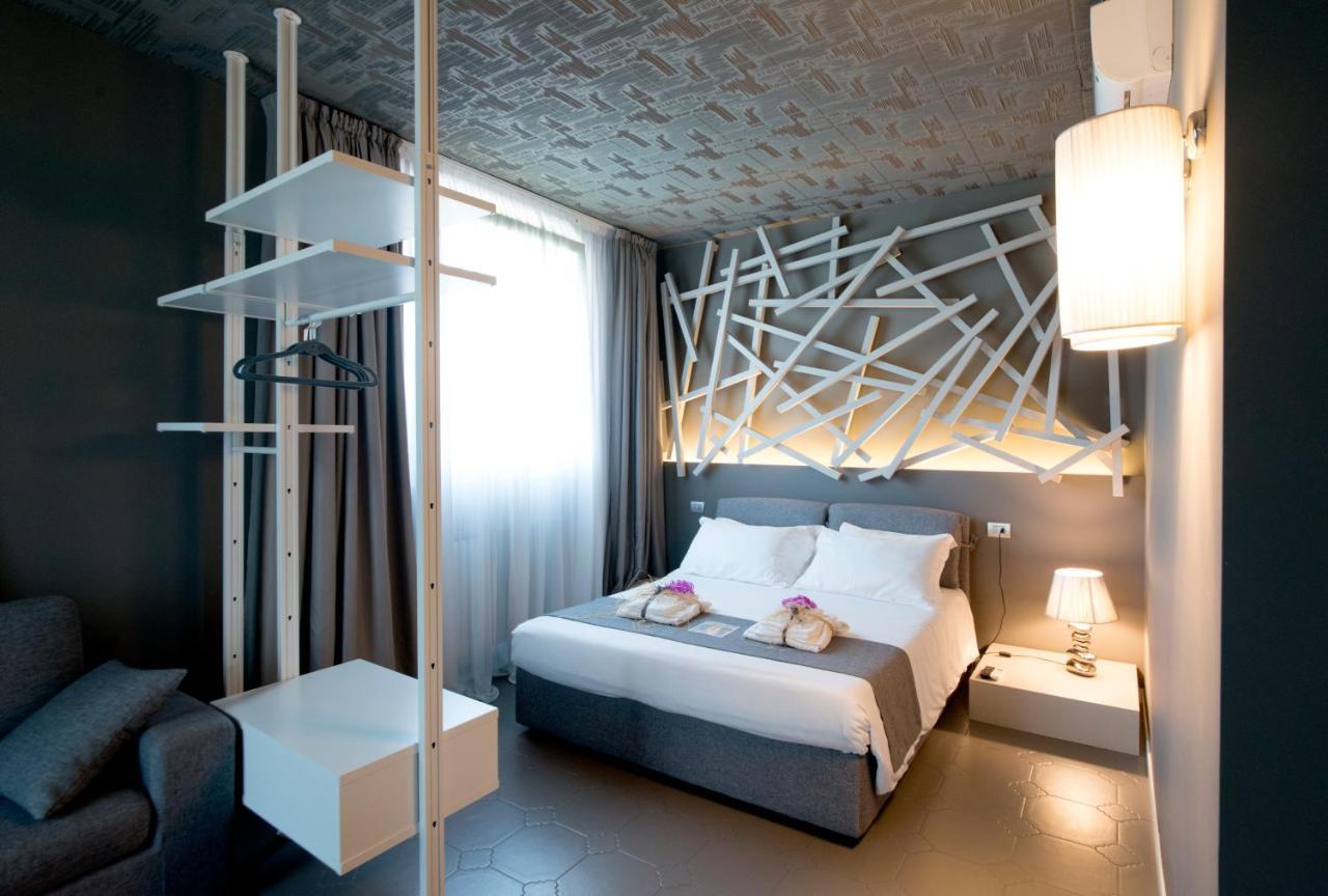 Art B&B Design Costa Volpino Luaran gambar
