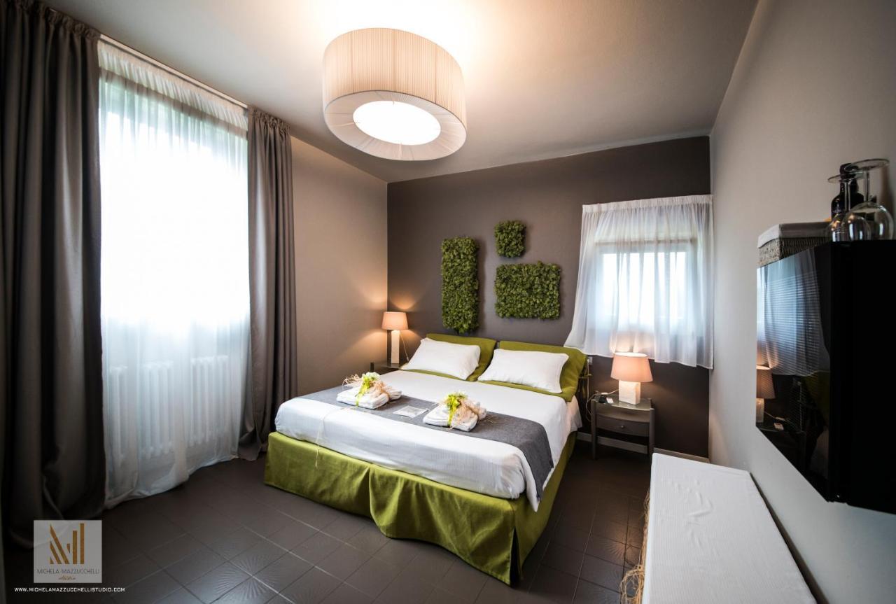 Art B&B Design Costa Volpino Luaran gambar