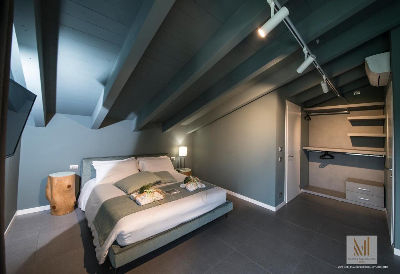 Art B&B Design Costa Volpino Luaran gambar