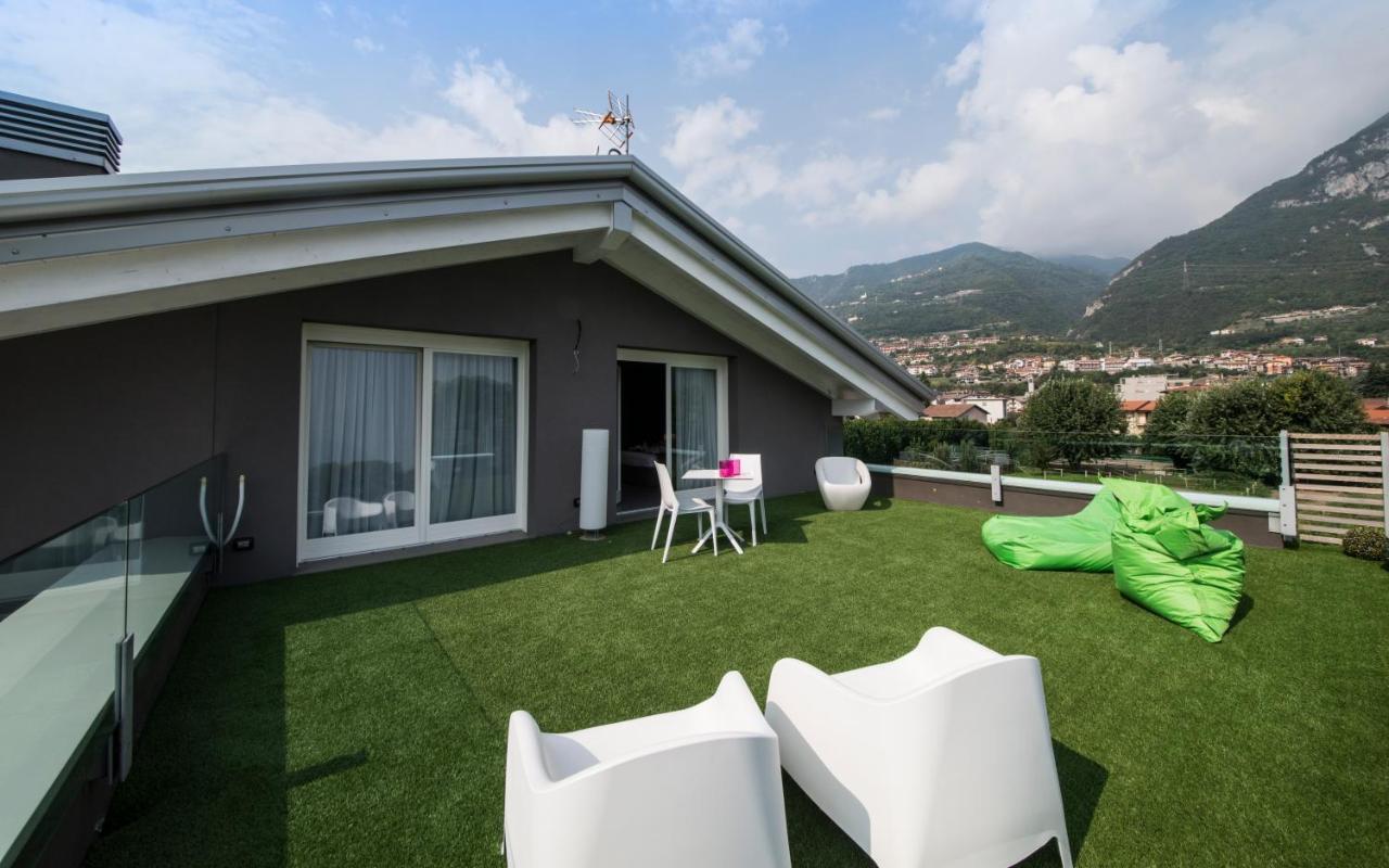 Art B&B Design Costa Volpino Luaran gambar