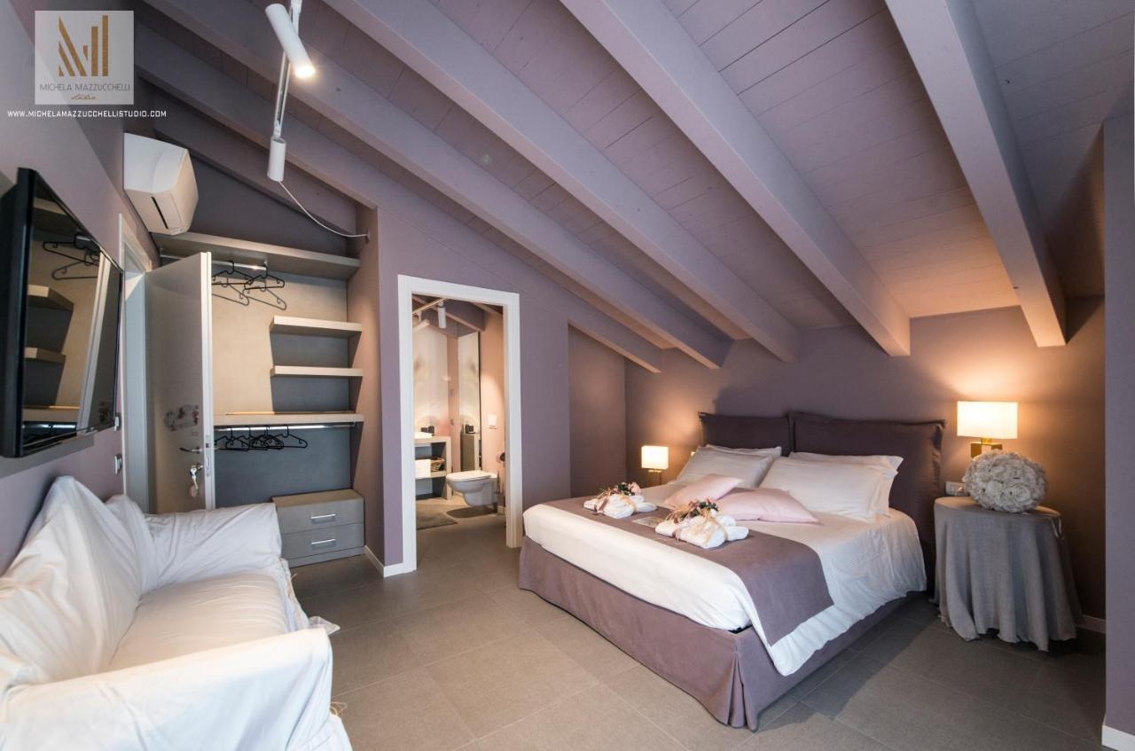 Art B&B Design Costa Volpino Luaran gambar
